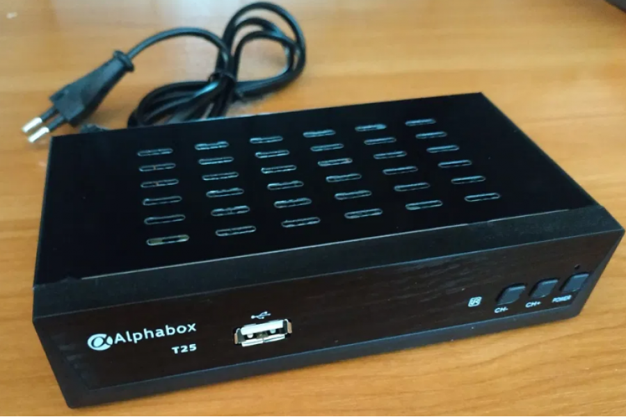Цифровой ресивер  Alphabox T25  DVB-T2+IPTV+ (WiFi )